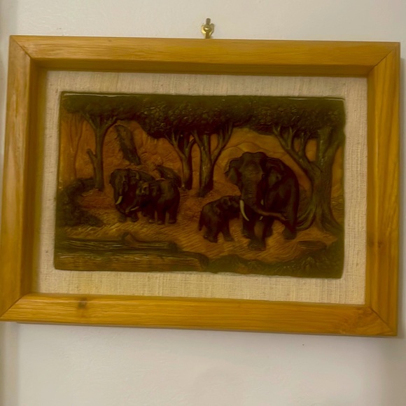 Wooden carved Elephant art wall decor 7 x10 - Picture 2 of 2